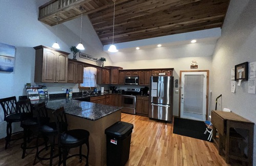 Mt Lookout Casa | Summersville Lake,Rafting,Trails,NR Gorge,State Parks,Rock Climbing & much MORE