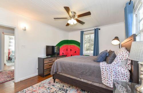 Richmond Hill Casa | Summertime Home For 8, Fast Ev ChargerPets Fenced Yard