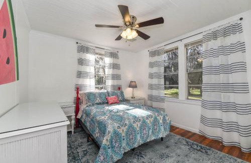 Richmond Hill Casa | Summertime Home For 8, Fast Ev ChargerPets Fenced Yard