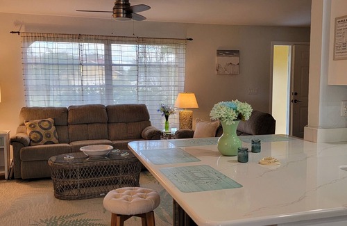 Pelican Casa | Summertime Retreat LOCATION LOCATION!!!