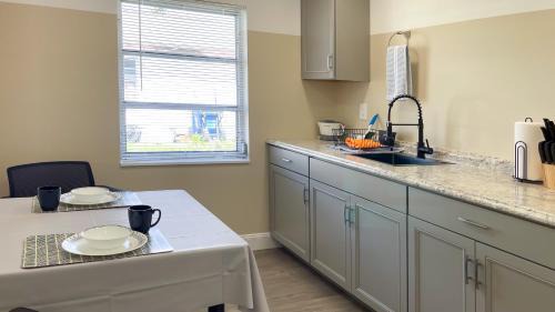 Iona Casa | Summerwind Studios