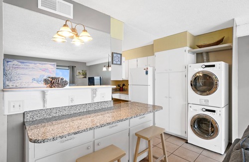 West Panama City Beach Condominio | Summit Beach Resort by Panhandle Getaways