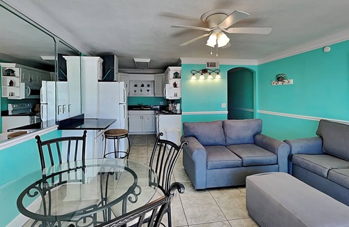 Panama City Beach Complejo | Summit Beach Resort by Southern Vacation Rentals