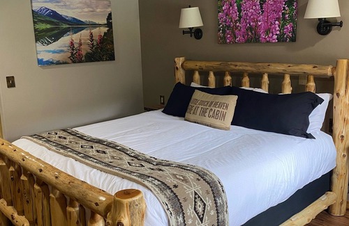 Moose Pass Cabina | Summit Lake Lodge