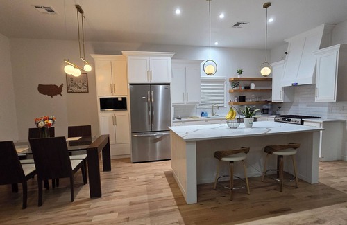 Broken Arrow Casa | Summit Nocturne – Where Nightlife Meets Retreat