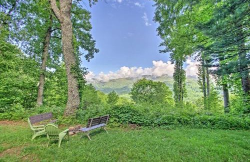 Balsam Casa | Summit Splendor Smoky Mountain Cabin with Fire Pit