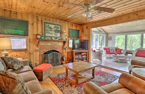 Balsam Casa | Summit Splendor Smoky Mountain Cabin with Fire Pit