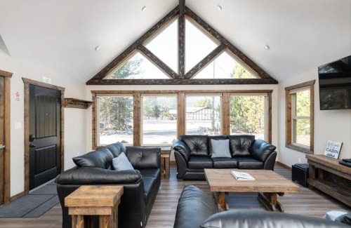 Valemount Casa | Summit View