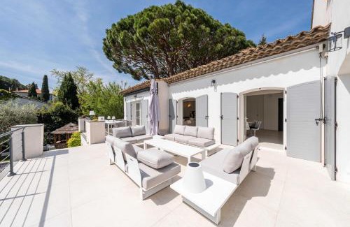 Riou - Petit Juas - Av de Grasse Apartamento | Sumptuous villa - AC- 6BR- 12P- Cannes