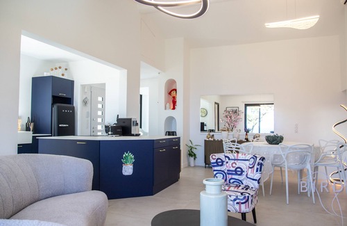 Theoule-sur-Mer Villa | Sumptuous villa with sea view and its renovated outbuilding in the heart of
