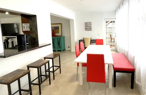 Driftwood Otro | Sun and Fun-3 Bdrms-2 Bth-Pool-Jacuzzi-Games-For 6