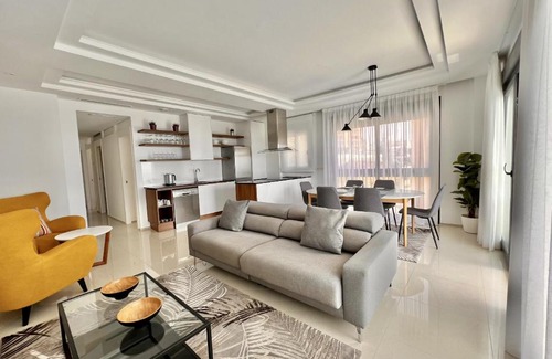 Els Arenals del Sol Apartamento | Sun Apartment Los Arenales by United Renters