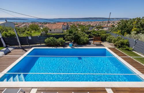 Kastel Stari Villa | Sun castle holiday house Babic