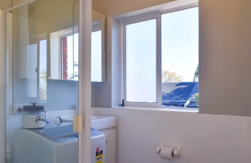Newtown Apartamento | Sun-Drenched 1 Bed Studio Apt Newtown Parking