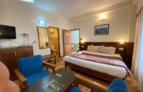 New Manali Hotel | Sun flower