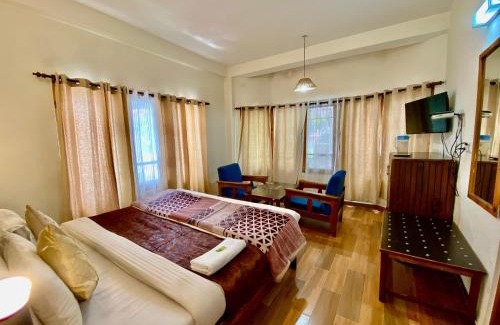New Manali Hotel | Sun flower