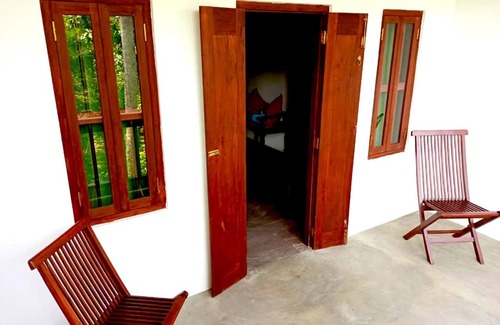 Dickwella Hotel | Sun House