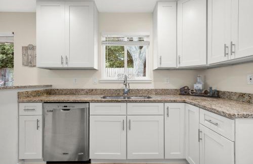 Butler Beach Casa | Sun Kissed Cottage