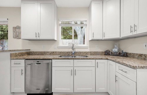 Butler Beach Cabaña | Sun Kissed Cottage