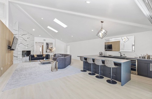 Valley Center Casa | Sun-Kissed Estate Pool Tennis Mountain Views