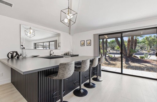Valley Center Casa | Sun-Kissed Estate Pool Tennis Mountain Views