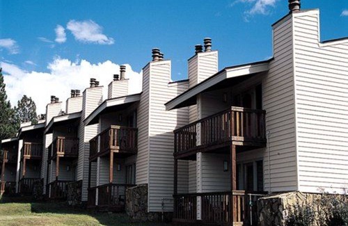 Angel Fire Condominio | Sun Lodge Condo 2Br / 2.5Ba in the Heart of Angel Fire