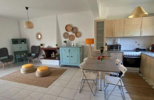 Kassandra Casa | Sun 'n Sand, dream it in Possidi