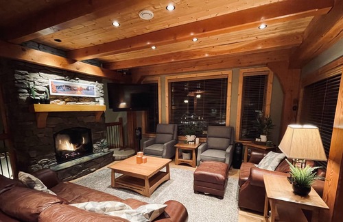 Sun Peaks Chalet De Esquí | Sun Peaks Ski In Ski Out Luxury Chalet