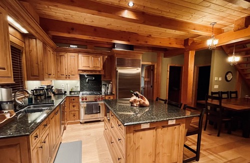 Sun Peaks Chalet De Esquí | Sun Peaks Ski In Ski Out Luxury Chalet