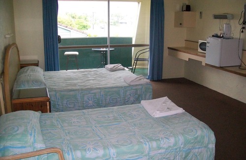 West Mackay Hotel | Sun Plaza Motel Mackay