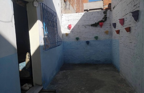 Diza Casa | Sun & Sand Short-Term Apartment by the Beach!