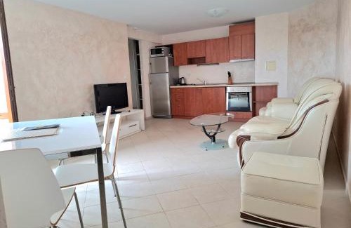 Ravda Apartamento | SUN SEA 3BDR PENTHOUSE, Ravda