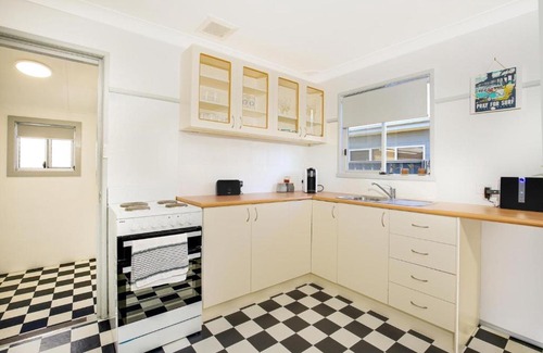 Culburra Beach Casa | Sun Shack at Culburra I Pet Friendly I 3 Min Walk to Beach