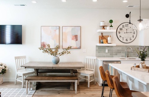 Washington Fields Casa | 🔆Sun Shack 🔆 Warm Weather Getaway with Air Hockey Table and Pool