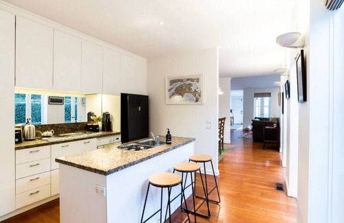 Richmond Casa | Sun-Soaked Sanctuary in the heart of Richmond
