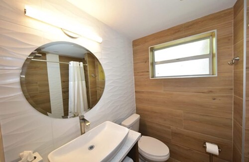 East Fort Lauderdale Hotel | Sun Tower Hotel & Suites on the Beach