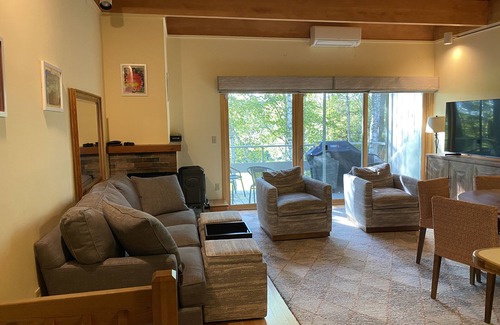 Sunapee Casa | Sunapee Townhome at Granliden