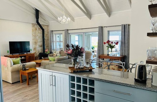 Chanteclair Casa | Sunbird Villa | Sea and mountain escape