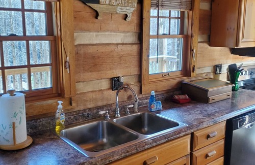 Canton Cabina | Sunburst at Falling Waters