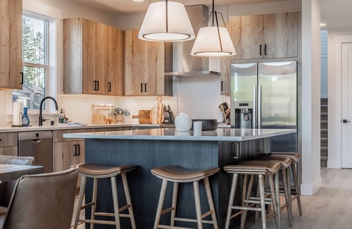 Roslyn Cabina | Suncadia Getaway | Relax w/ Nature Views, Hot Tub & Fire Pit