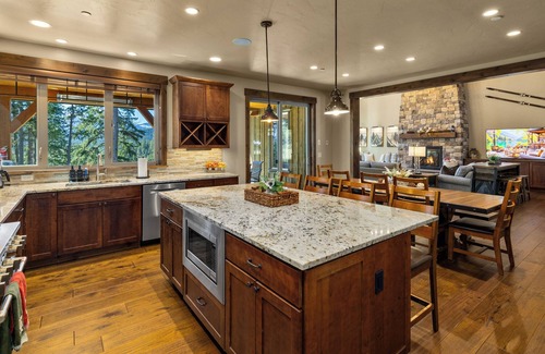 Roslyn Casa | Award-Winning, Top 5% Suncadia Stay, Epic Views