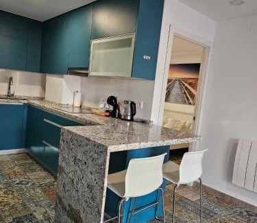 Alicante Apartamento | SUNCASTLE APARTAMENTOS ALICANTE -With share Rooftop Terrace And Barbecue