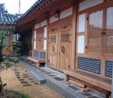 Suncheon Casa | Suncheon Sagyejeol Haeoreum Hanok Pension