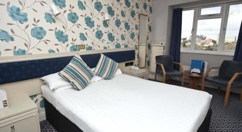 Bournemouth City Centre Hotel | Suncliff Hotel - OCEANA COLLECTION