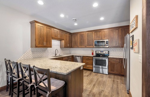 Crosslake Condominio | Sundance Ridge Condo, Heart of Crosslake, Beach