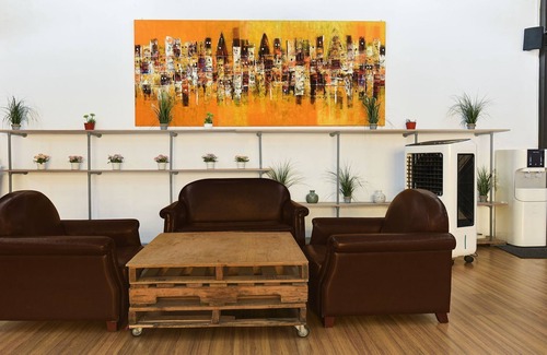 Bandar Hilir Hotel | Capital O 91182 Quayside Hotel
