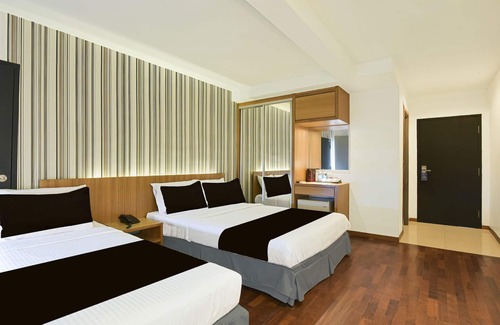 Bandar Hilir Hotel | Capital O 91182 Quayside Hotel
