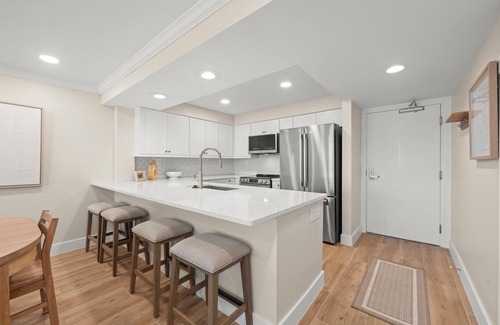 Sanibel Condominio | Sundial A408: Direct Gulf Front Views from Top Floor!