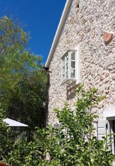Zdrelac Casa | Sundial Stone House