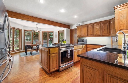 Fayetteville Casa | Sundown Hollow - Central Fayetteville - Sleeps 10